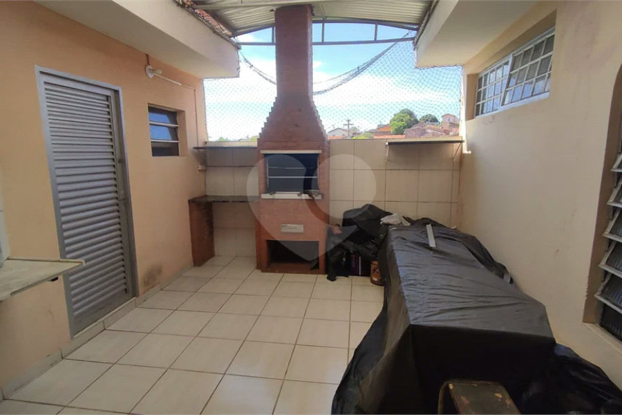 Apartamento à venda no Edifício Amarante no Bairro Jaraguá em Piracicaba - SP.
