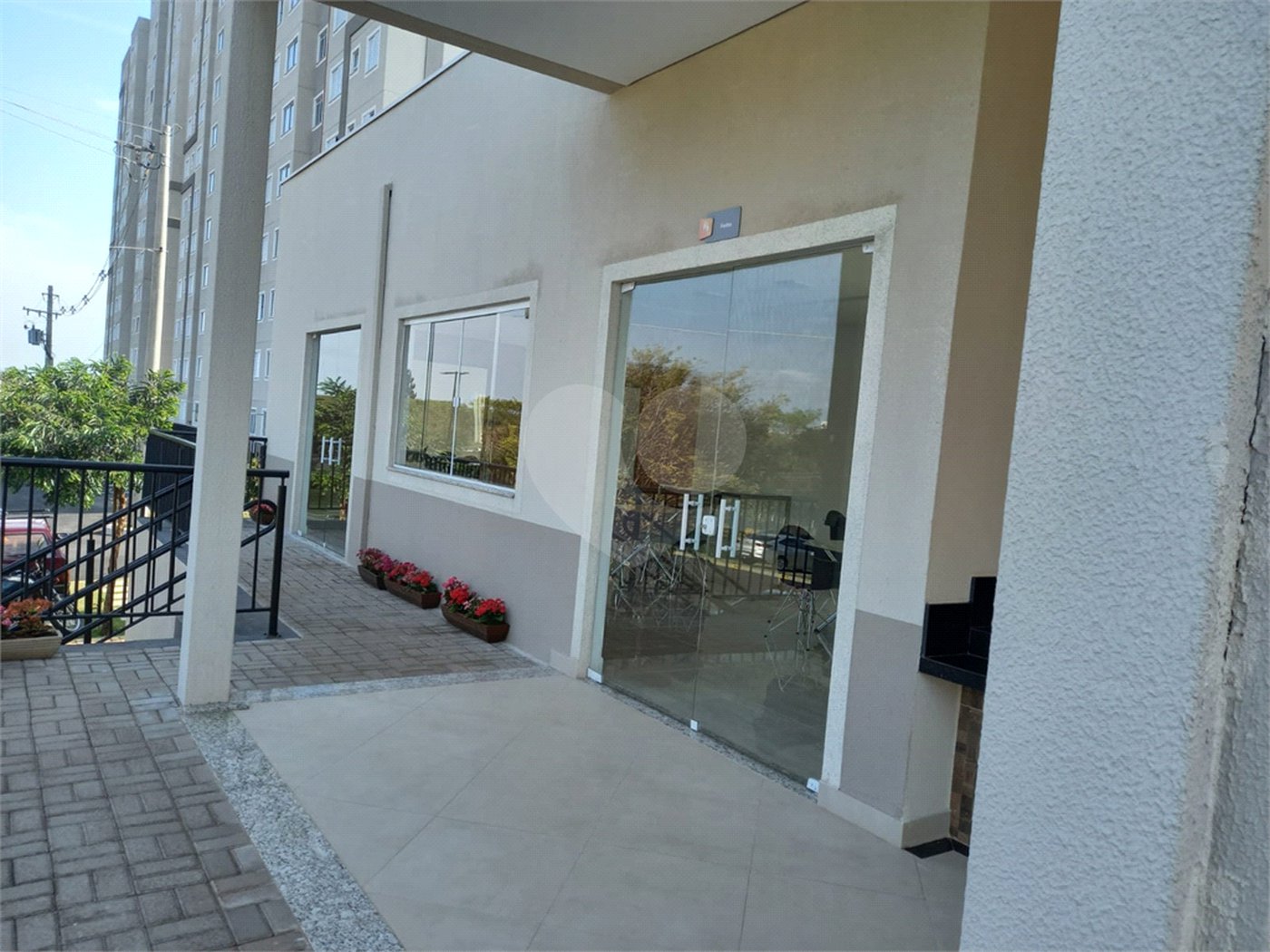 Apartamento Térreo – Condomínio Monte Pinheiros