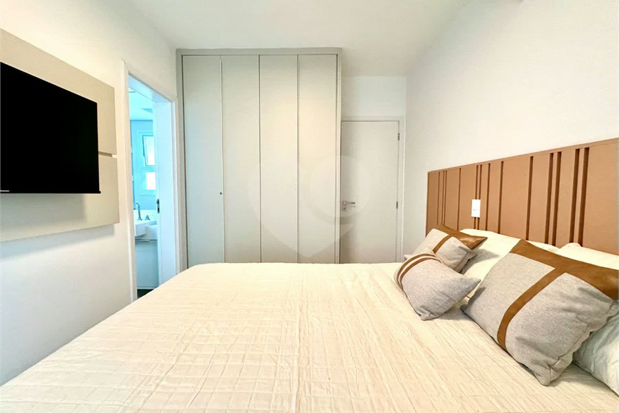 Apartamento à venda com 5 quartos, sendo 4 suítes,  em Riviera de São Lourenço, Bertioga, SP