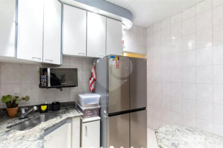 Sobrado à venda na V.Mariana - 130m2 - 2 Quartos - 600 m. metrô Ana Rosa