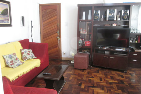 Apartamento com área útil de 72 m², 2 quartos no Bairro do Cambuci.
