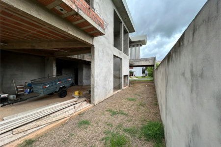 Casa à Venda de 3 dormitórios no condomínio damha II em São Carlos,