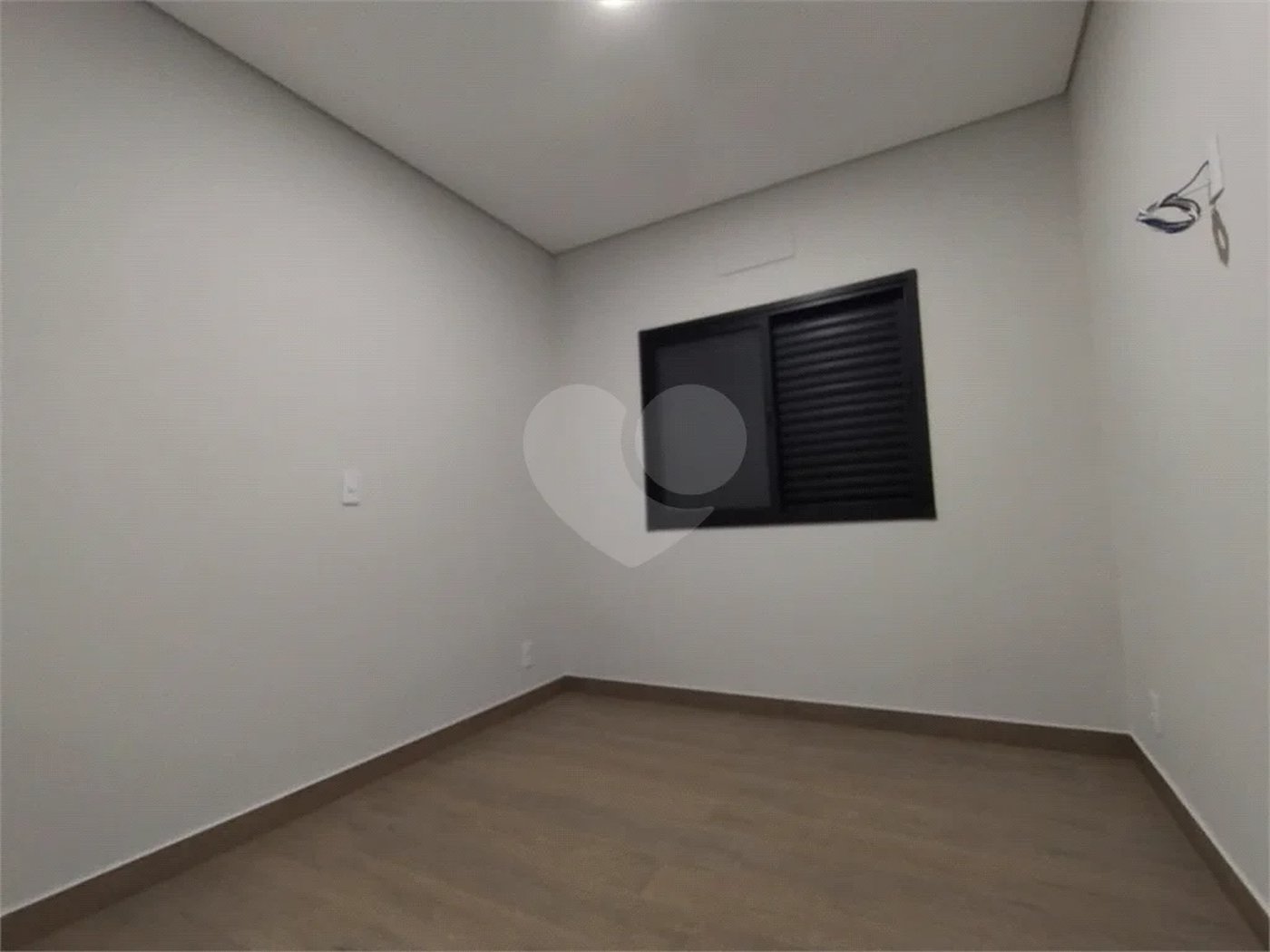 Casa em Condomínio à Venda em Piracicaba/SP.