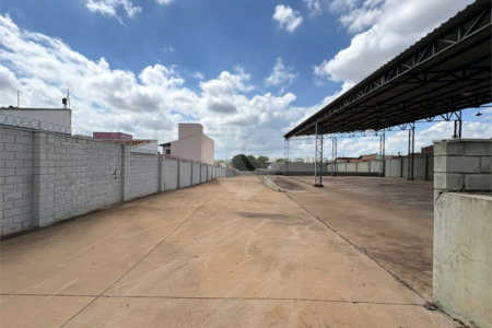 Galpão comercial á venda.