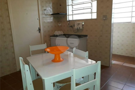 Apartamento para locação na Saúde de 80m² com 2 dormitórios.