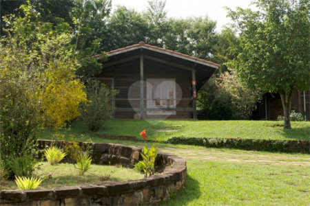 Fazenda à venda com 11 quartos no Centro, Analândia, SP