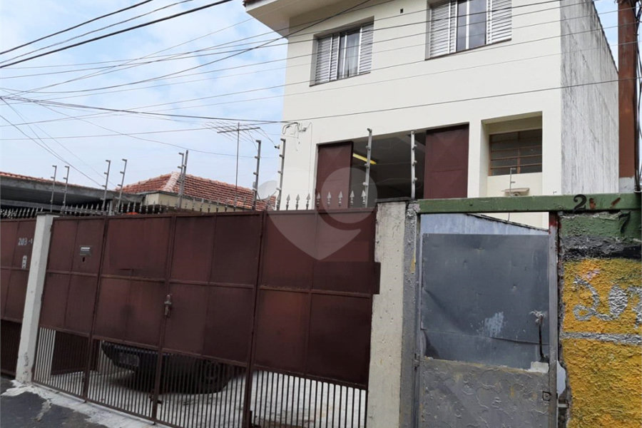 Sobrado venda ou locação HORTO com 254m2, 4 quartos, 2 sala, 2 cozinha, quintal e 3 vagas de garagem