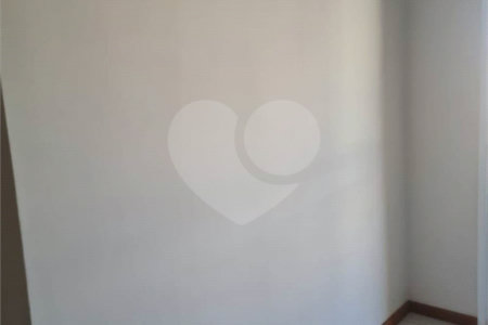 Apartamento no Condomínio Via Campus.