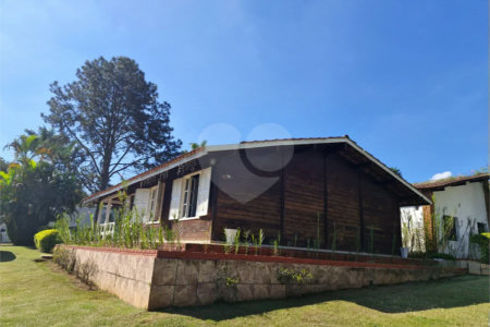 EXCELENTE RESIDÊNCIA À VENDA NO CONDOMÍNIO COLINAS VERDES – ARUJÁ/SP