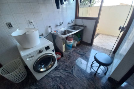 Casa Térrea na XV de Novembro .