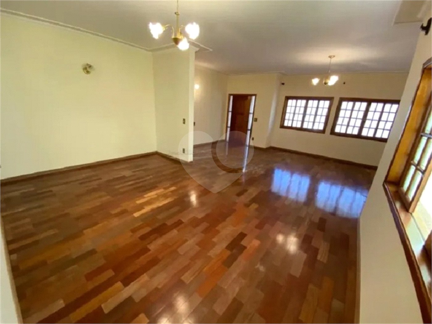Casa à Venda no Condomínio Montreal - São Carlos/SP