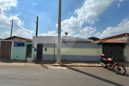Casa a venda com 2 dormitórios na Vila São José