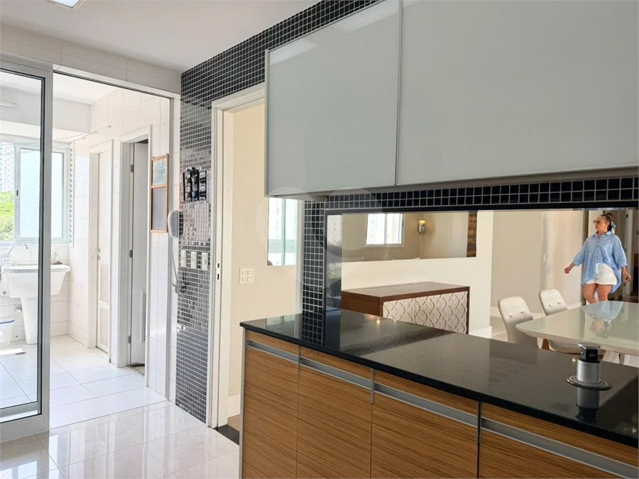 Apartamento à venda com 3 suítes em Vila Mariana, São Paulo, SP