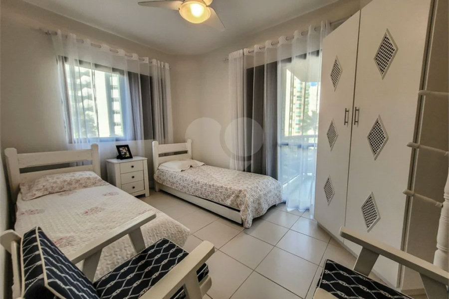 Apartamento à venda com 5 quartos, sendo 3 suítes,  em Riviera de São Lourenço, Bertioga, SP