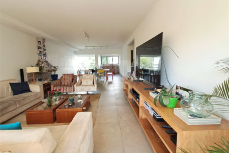 Imóvel de 226m² exclusivo com sala ampla 4 quartos, 2 suítes, 4 vagas Higienópolis