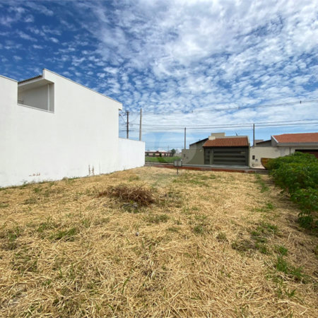 Terreno plano com 250,00 m²
