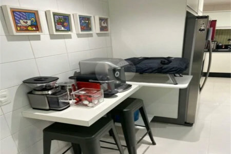 Apartamento à venda Mooca, 149m², andar alto, 3 suítes, 2 vagas, varanda gourmet, porteira fechada