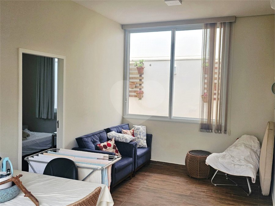Casa á venda no condomínio Damha I