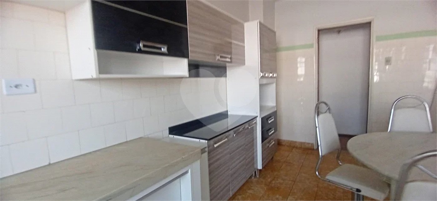Apartamento à venda no Ed. Luciano Guidotti em Piracicaba/SP.