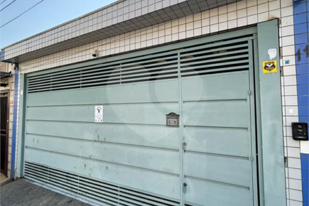 Sobrado venda no Alto da Mooca, com 266m2, 4 quartos, 3 salas, área gourmet e 2 vagas de garagem