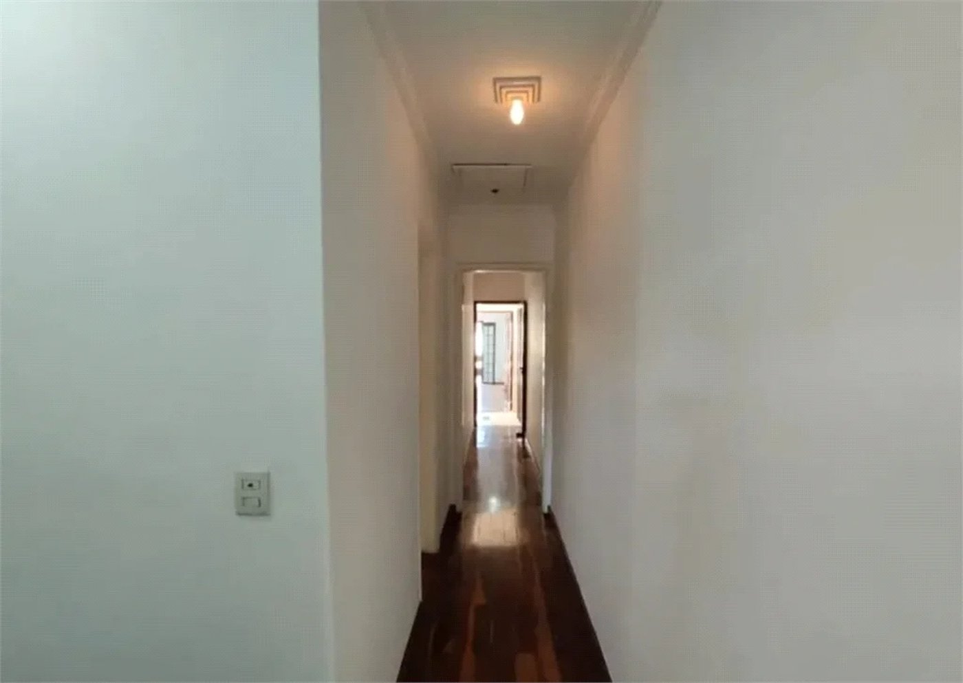Sobrado à venda com 3 quartos, sendo 1 suíte,  em Jardim Ester, São Paulo, SP