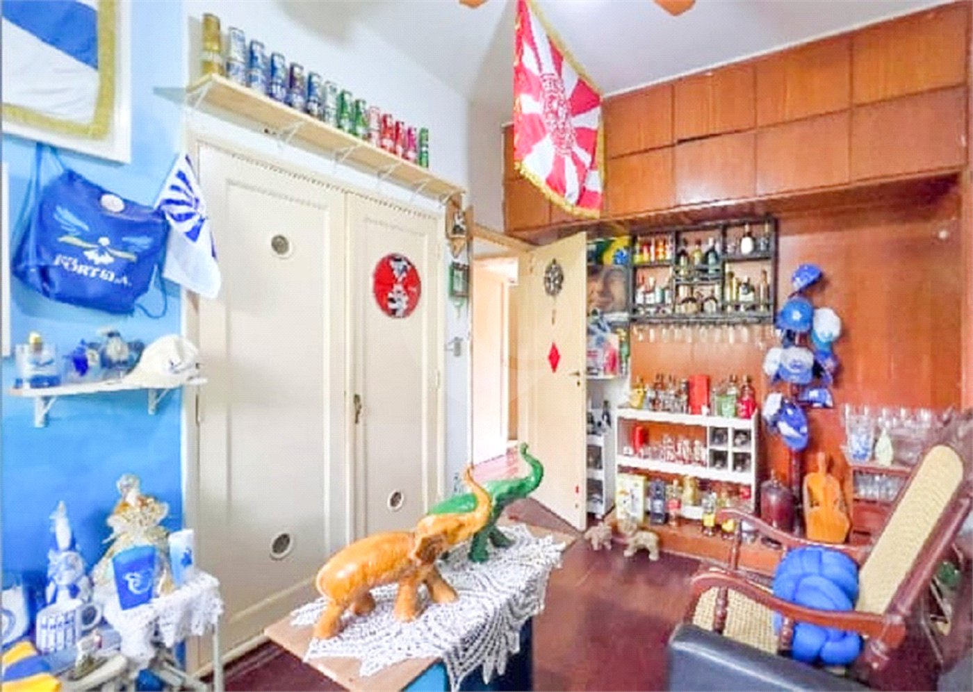 Apartamento na Vila Mariana, 3 quartos, 2 banheiros, 2 vagas.