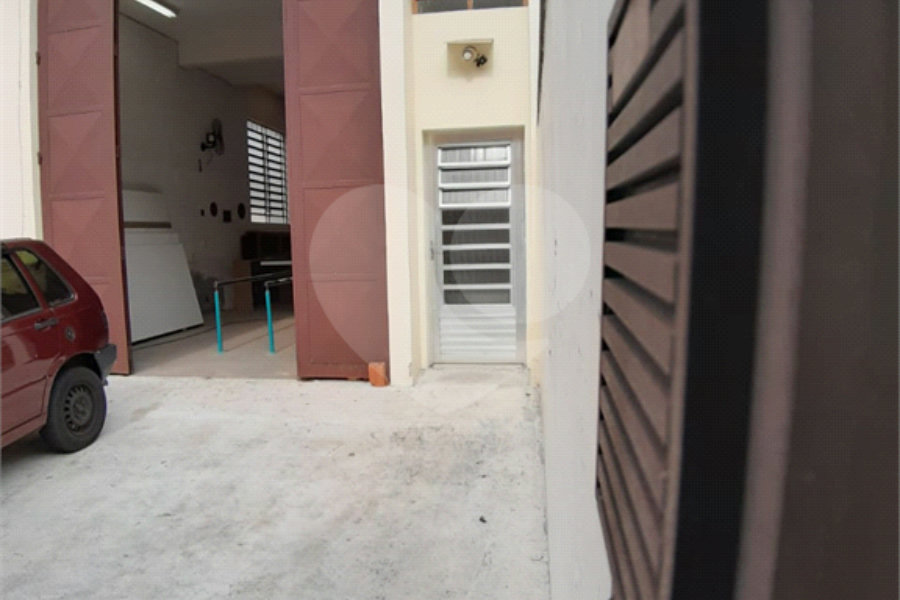 Sobrado venda ou locação HORTO com 254m2, 4 quartos, 2 sala, 2 cozinha, quintal e 3 vagas de garagem