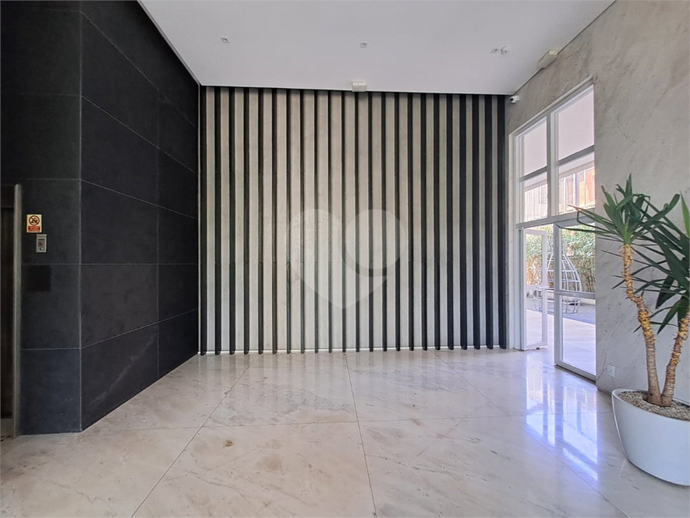Excelente Apartamento para venda com 4 suítes, 4 vagas e lazer à venda na Vila Mariana!!