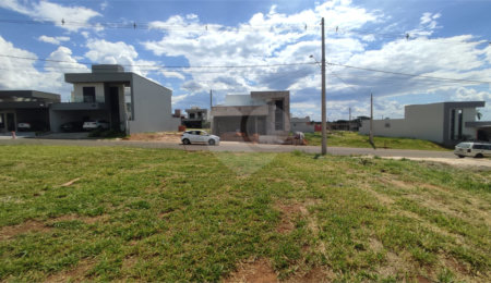 Terreno à venda no condomínio Residencial Villeneuve, São Carlos - SP