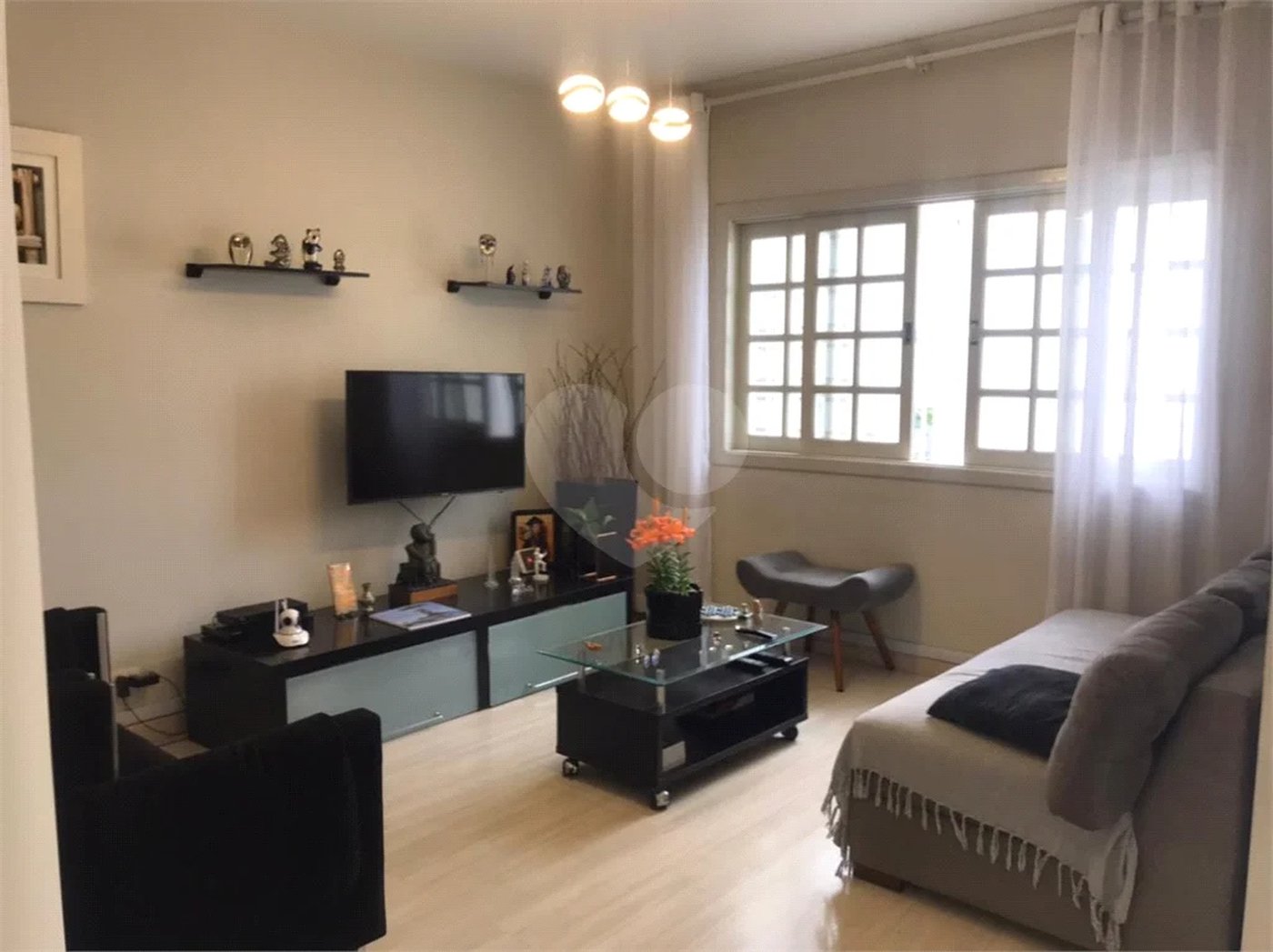Casa Sobrado à venda no Planalto Paulista de 153m² com 3 dormitórios e 2 vagas