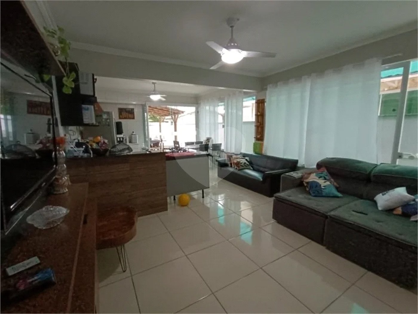 Casa à venda ou para alugar com 4 quartos, sendo 2 suítes,  em Morada da Praia, Bertioga, SP