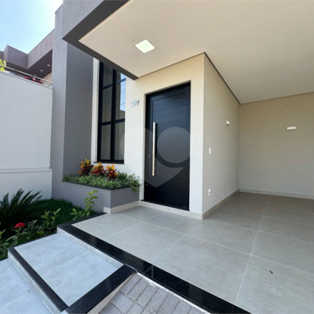 Casa Térrea com 163m² no Faixa Azul