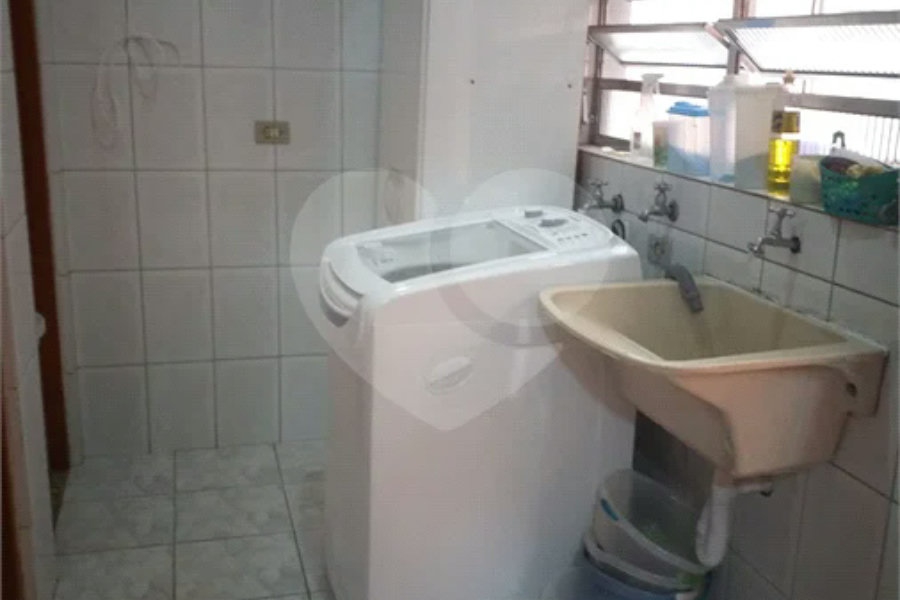 Vende-se Lindo Sobrado na Vila Santa Catarina