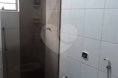 Casa térrea com amplo terreno