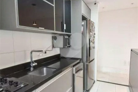 Apartamento no Ipiranga de 94m2 com 2 dorms, 1 suíte, 3 banheiros, 2 vagas. Estuda permuta.