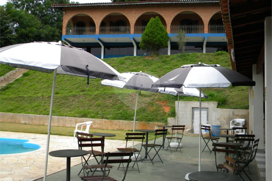 CASA/CHACARA COM 7 DORMITÓRIOS PISCINA E CAMPO A VENDA EM MAIRIPORÃ