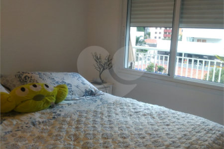 Apartamento 82 m² com varanda 2 dormitórios sendo 1 suítes 1 vaga.