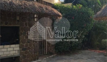 Casa à venda com 4 quartos, sendo 3 suítes,  em Jardim Macarengo, São Carlos, SP