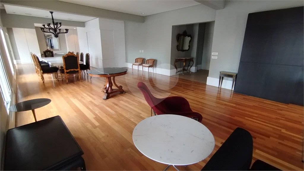 Á venda Apartamento Alto Padrão 5 suítes / 8 vagas 522m² Vila Nova Conceição