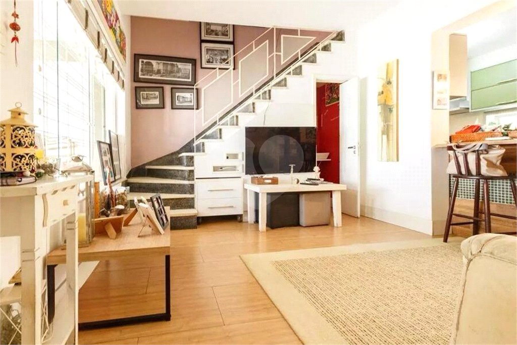 Sobrado 120M² a venda na Saúde com 02 suítes 02 vagas