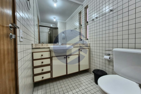 Apartamento à venda com 3 quartos, 1 banheiro e 1 vaga próximo à USP