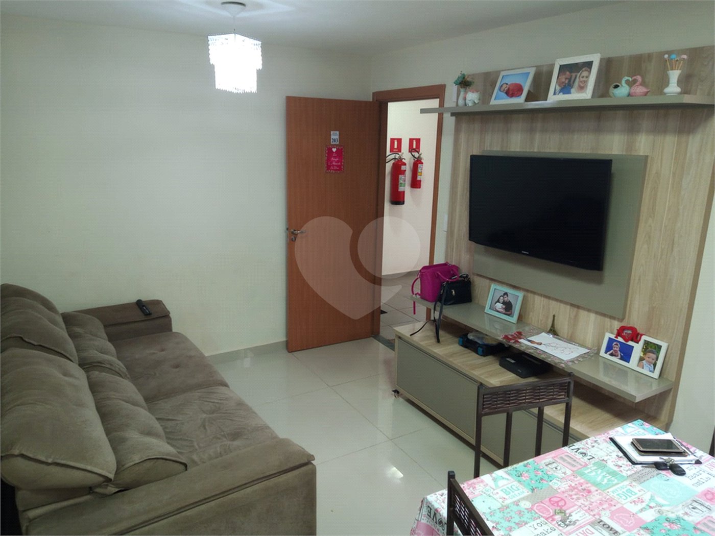 Apartamento no Condomínio Mont Everest.