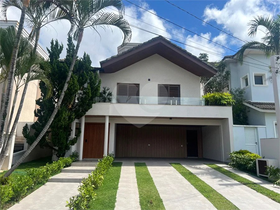 Casa à venda com 4 suítes no condomínio Alphaville 3, Santana de Parnaíba - SP