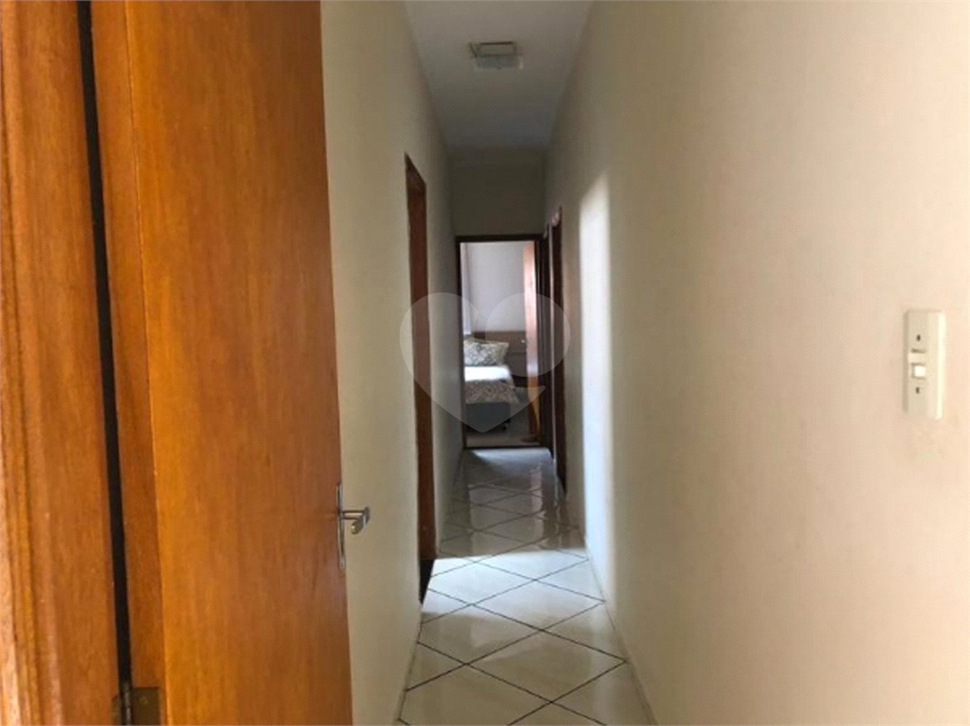 Casa térrea no Douradinho.