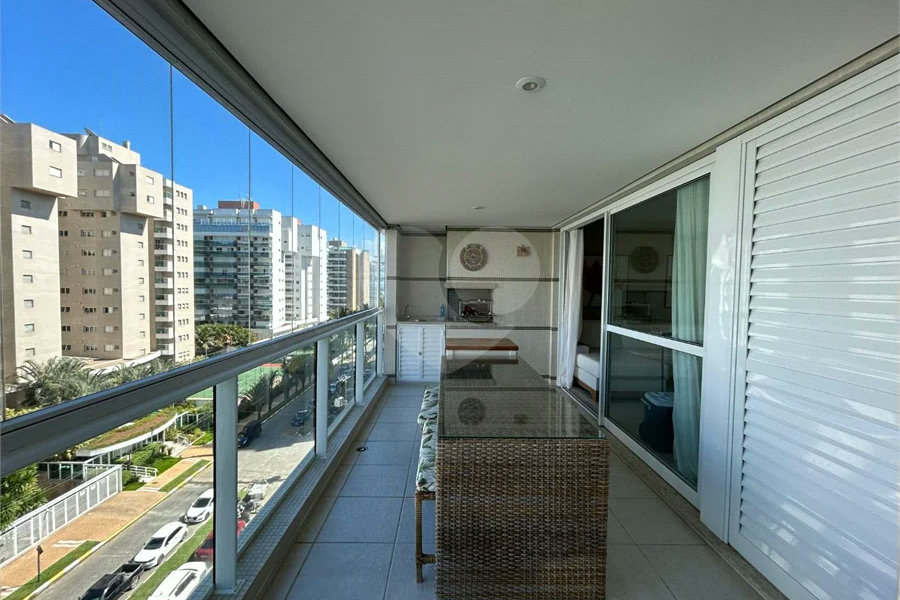Apartamento à venda com 3 suítes em Riviera de São Lourenço, Bertioga, SP