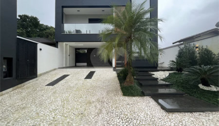 Casa à venda com 6 quartos, sendo 4 suítes,  em Morada da Praia, Bertioga, SP