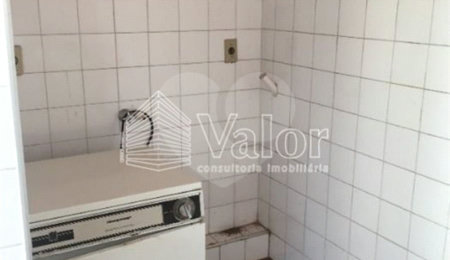 Casa à venda com 3 quartos, sendo 1 suíte,  em Núcleo Residencial Silvio Vilari, São Carlos, SP