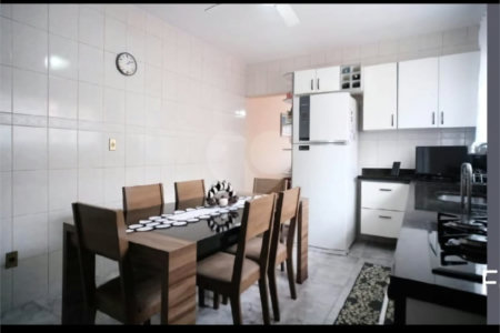 Casa na Rua Maria Angélica Franci