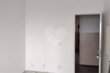 Apartamento no Condomínio Residencial Itaipu