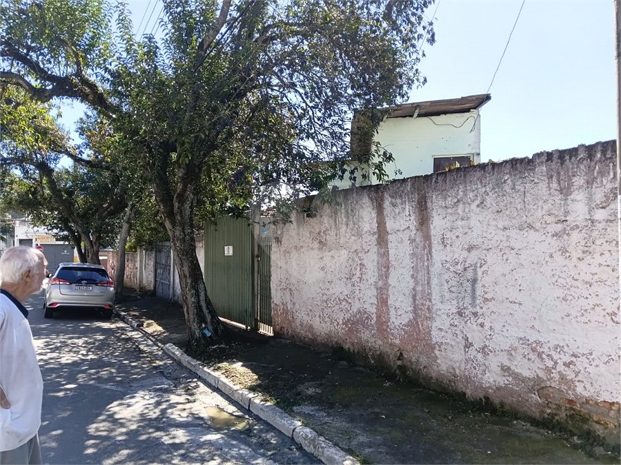 TERRENO ESQUINA A VENDA COM 3 CASAS + GARAGENS NO JABAQUARA / OU ALUGA CASA PRINCIPAL